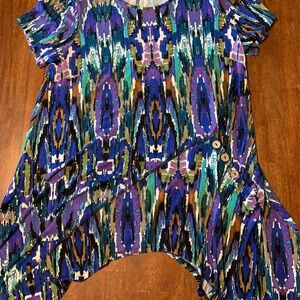 Women’s Shark Bite Hem Tunic Top Size 16